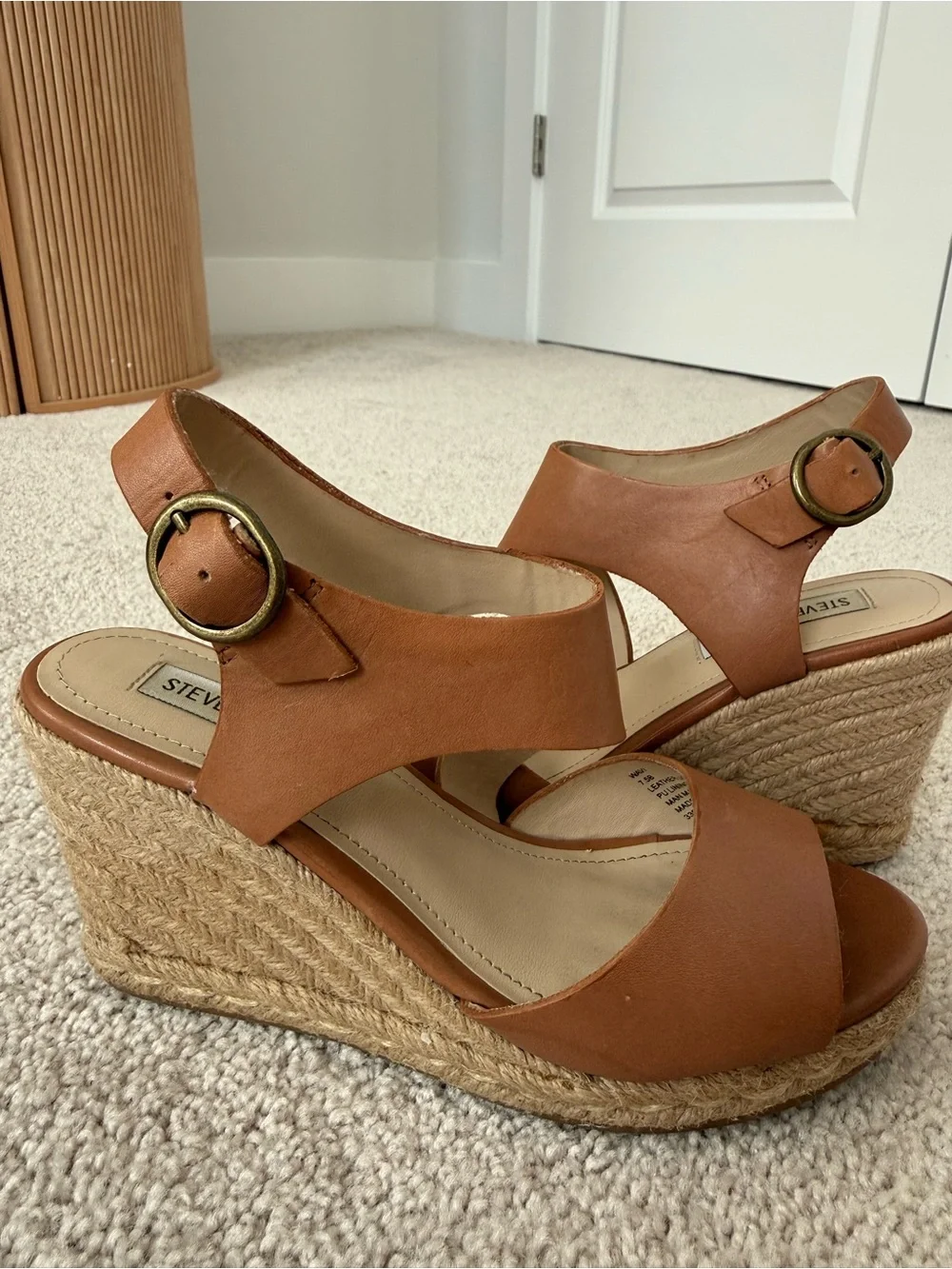 Steve Madden Women’s Tan Espadrille Wedge Sandals 7.5